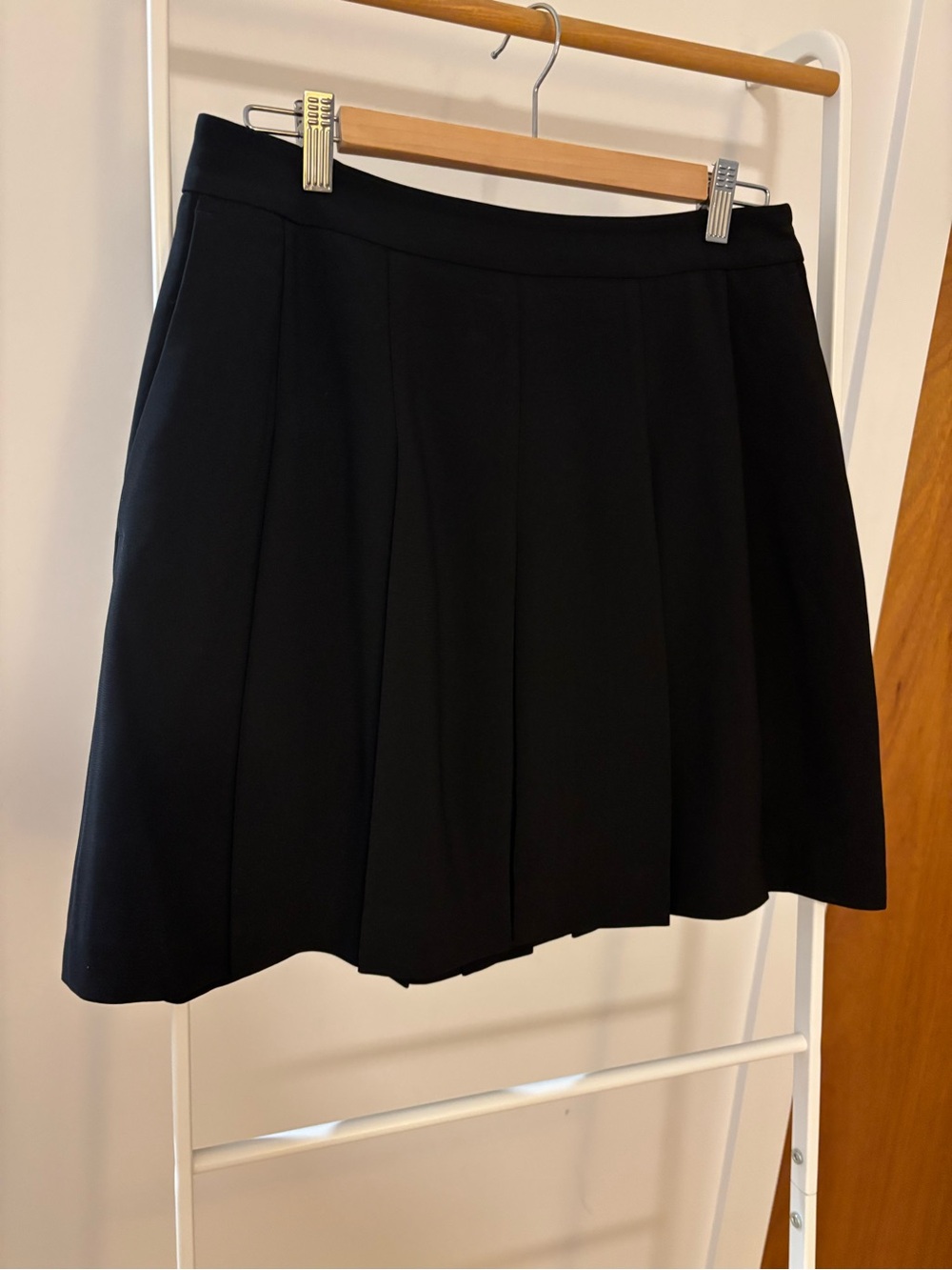 Simons black pleated skirt size 8